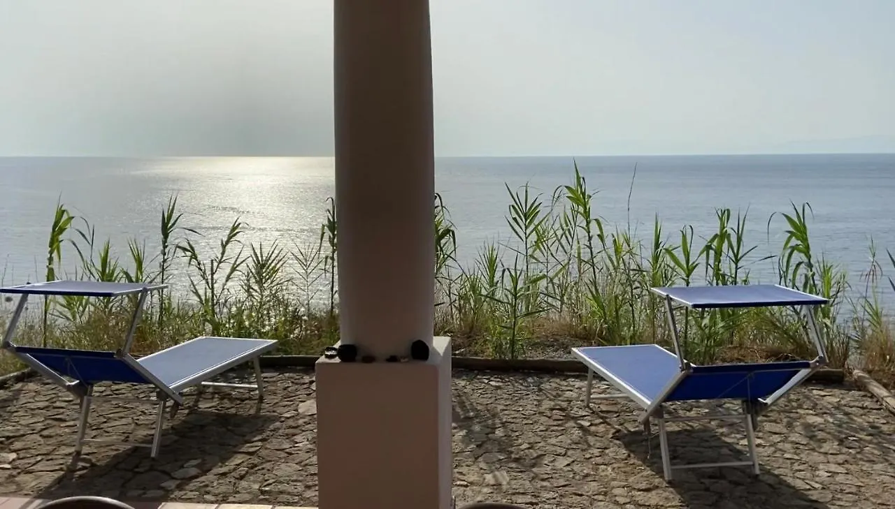 Villa Mare - Suspended Over The Sea Lipari