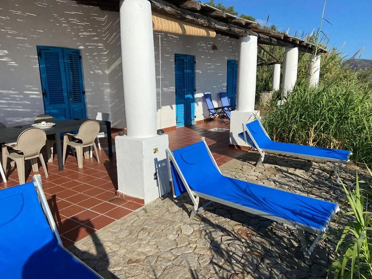 Villa Mare - Suspended Over The Sea Липари
