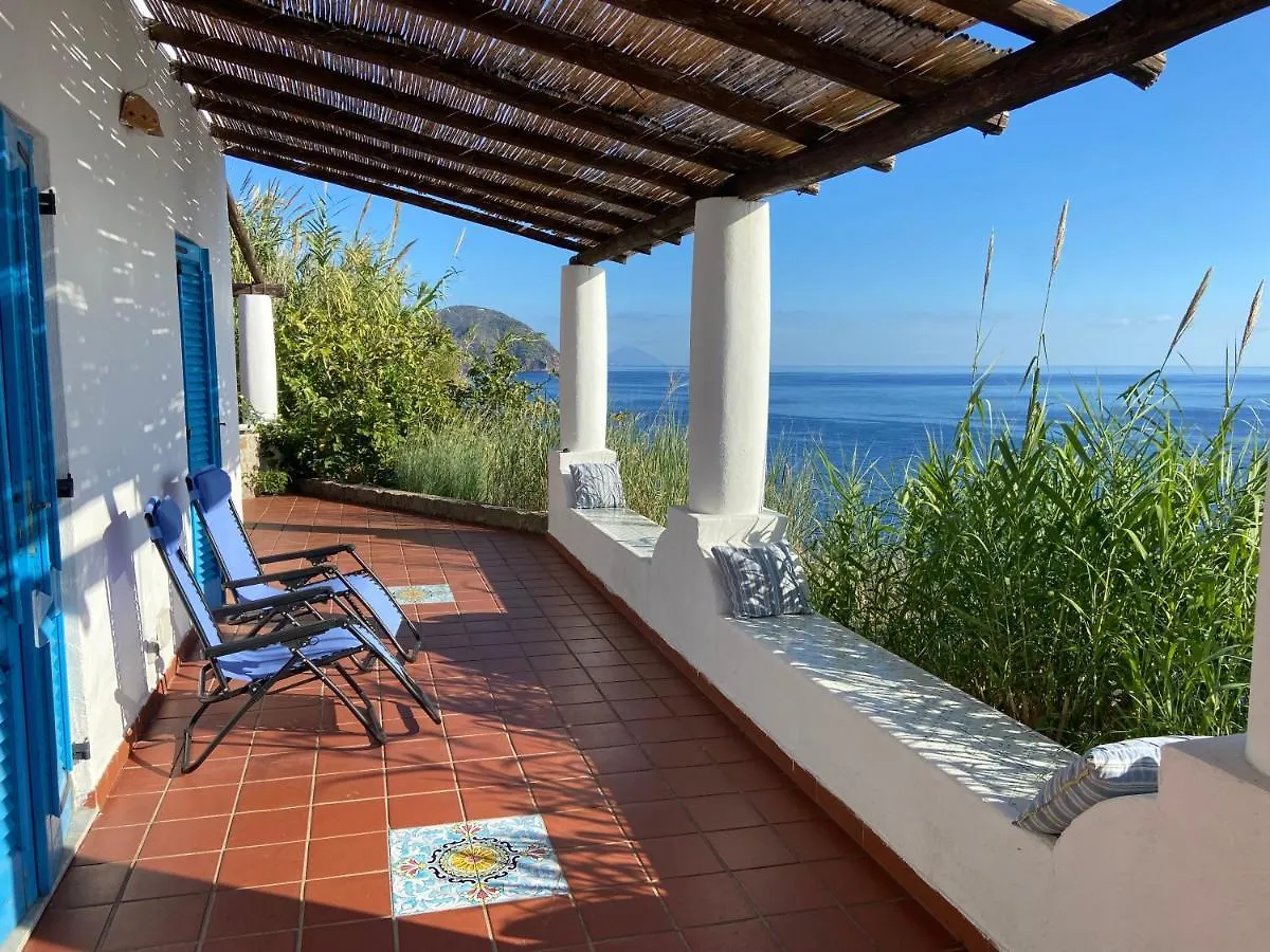 Villa Mare - Suspended Over The Sea Липари